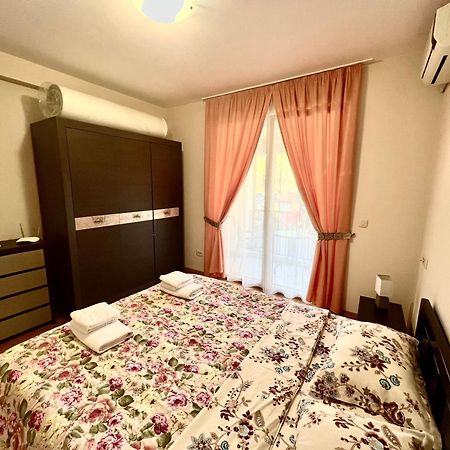 Apartments Nirgilija 티바트 외부 사진